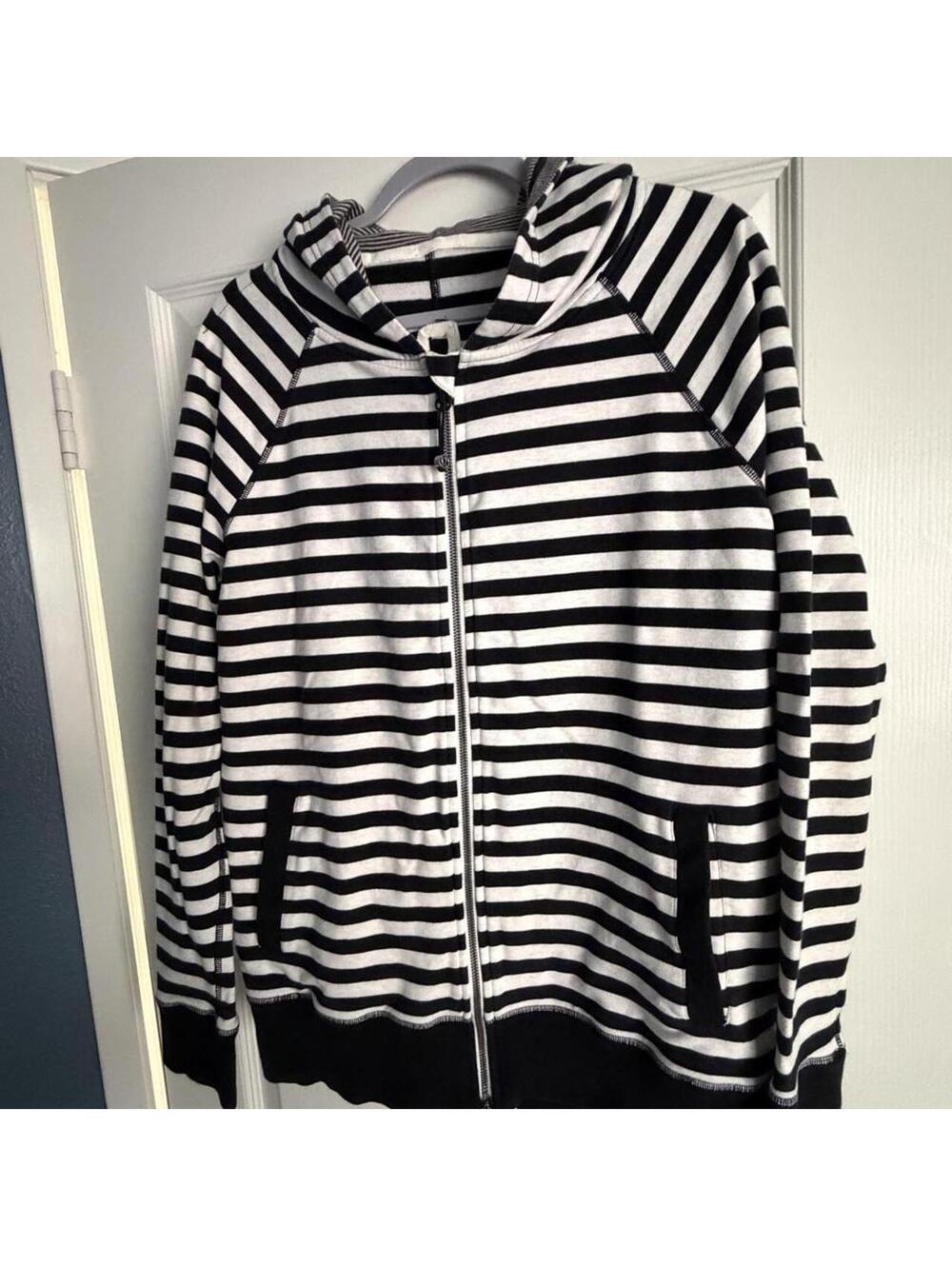 Lululemon white and black horizontal striped zip up hoodie #athleisure #yoga